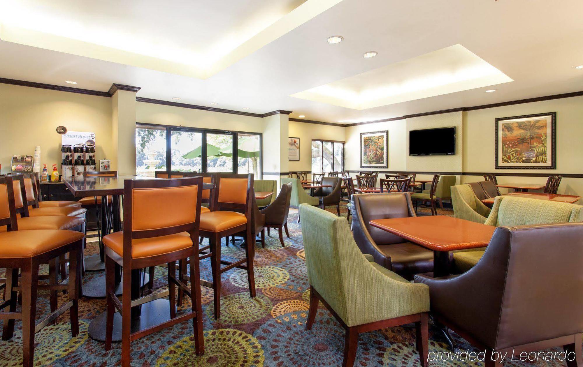 Holiday Inn Express Tampa-Brandon By Ihg Exterior foto