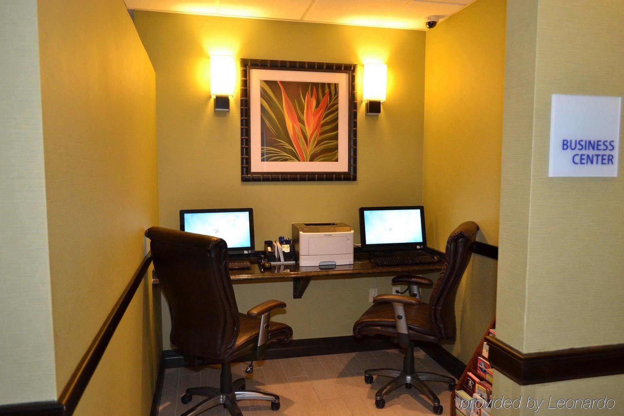Holiday Inn Express Tampa-Brandon By Ihg Exterior foto